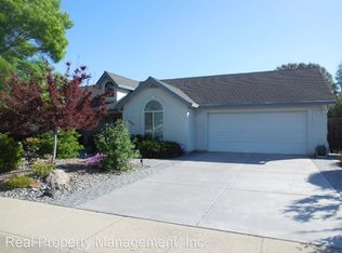 2941 Shadow Brook Ln, Redding, CA 96001