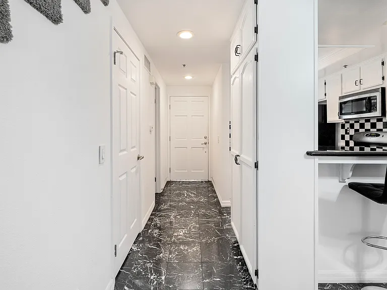 356 Molokai Dr — Photo 4