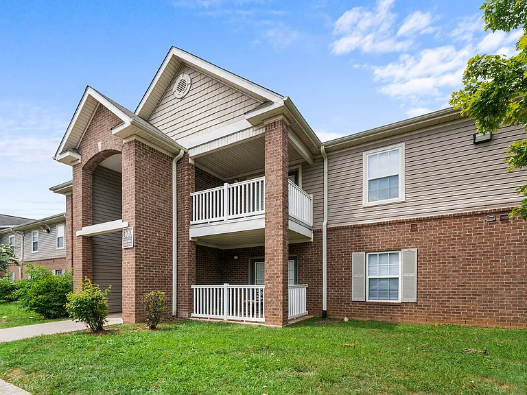 Stonebridge Apartments — Photo 11