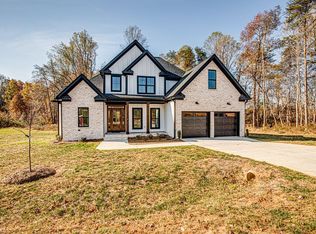 5201 Logos Dr, Stokesdale, NC 27357