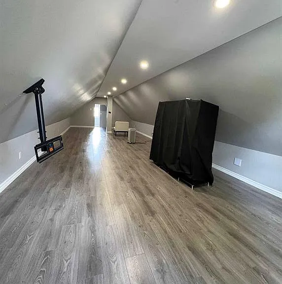 1409 Langlois Ave #UPPER — Photo 2