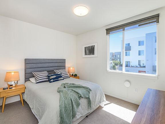 4th image of 555 Innes Ave #408