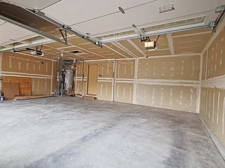 4006 NE 18th St — Photo 38