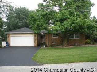 1602 Golfview Dr, Urbana, IL 61801