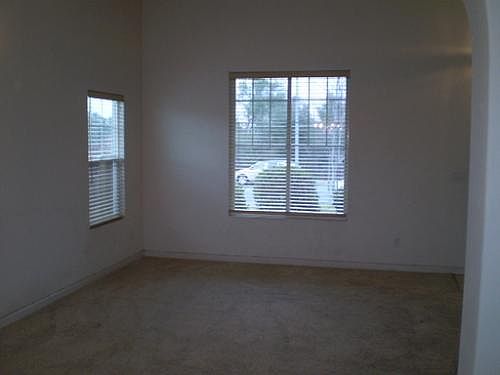 2nd image of 1039 Thompson Cir