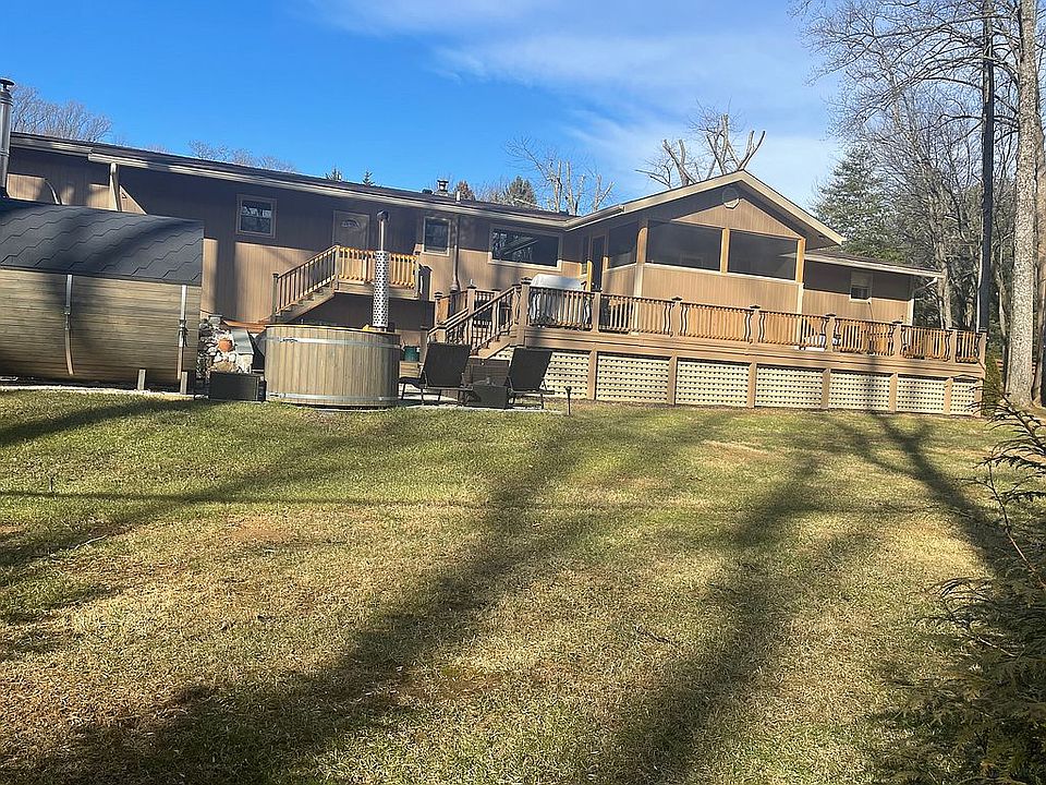 2nd image of 3 Rainbow Ct