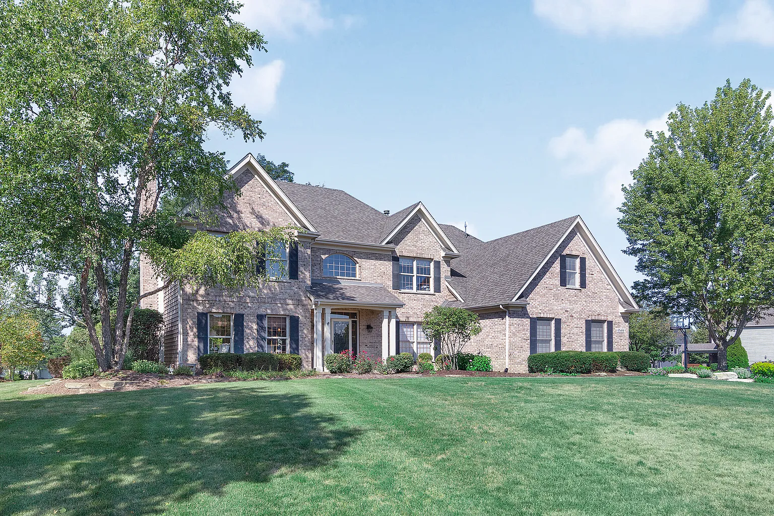 6N454 E Ridgewood Dr photo 1