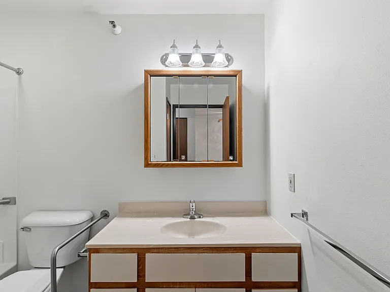 Hickory Drive and Pinecrest Apartments — Photo 52