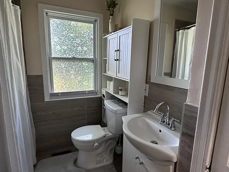 6742 Lamphere St — Photo 5