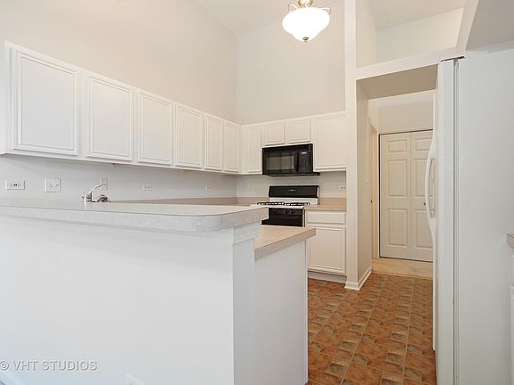 4th image of 699 Littleton Trl #15-5