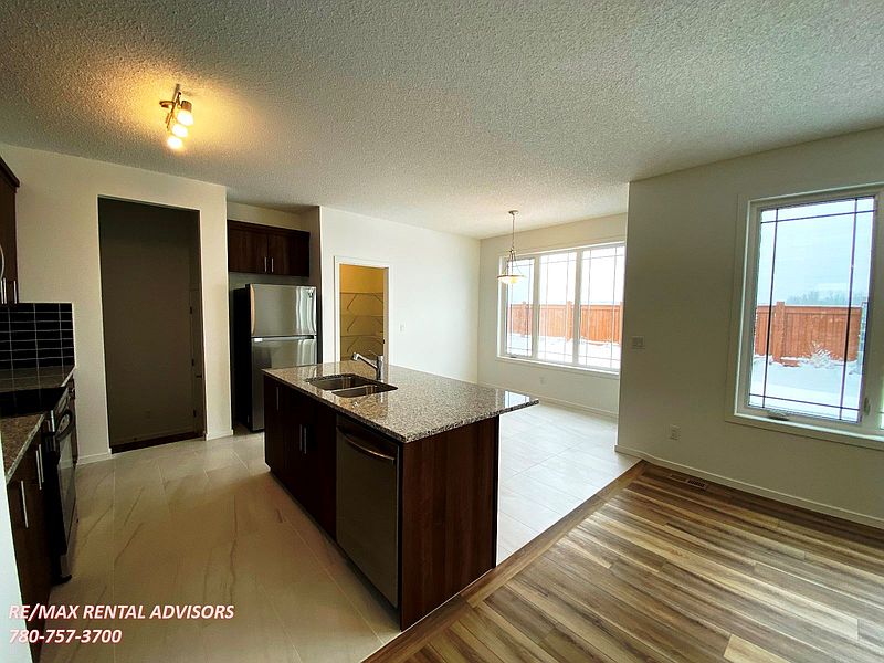 Edmonton House for rent - 3 Bedrooms — photo 5