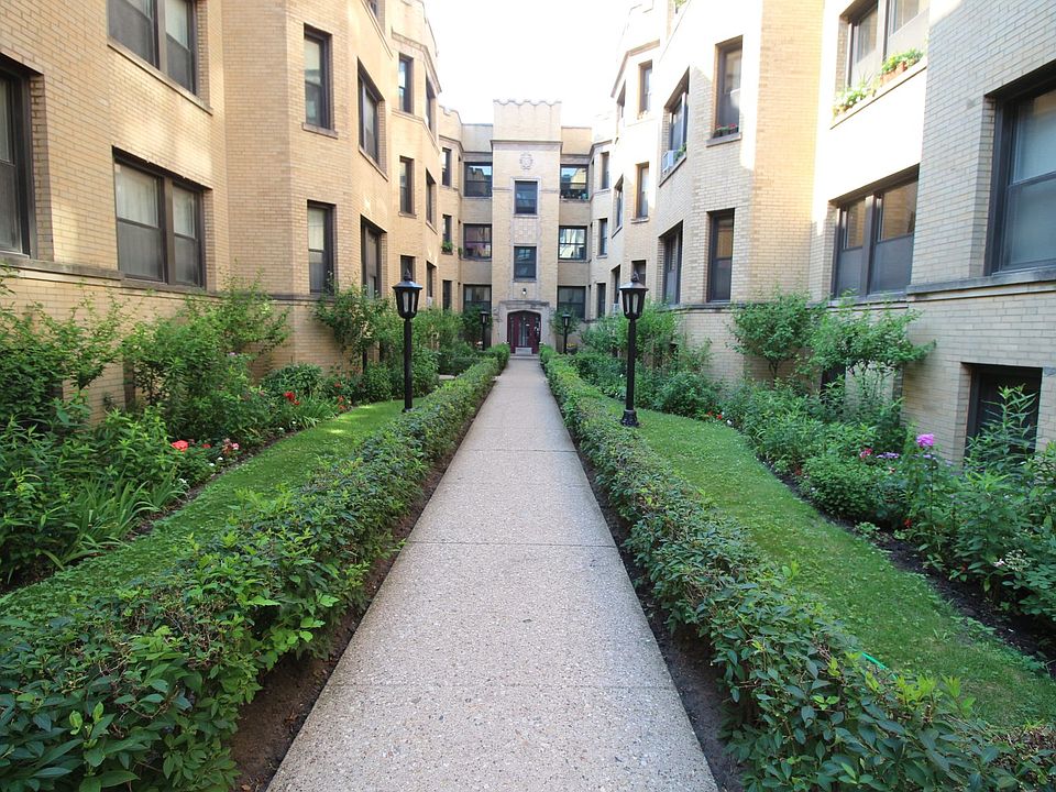 1st image of 524 W Diversey Pkwy #3