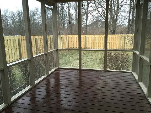 5th image of 4734 Saintsbury Ct