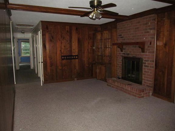 5th image of 109 Stewart Ct