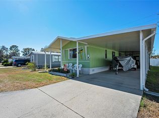 5305 Antigua Dr, Zephyrhills, FL 33541