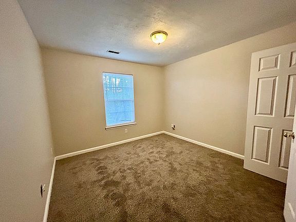 5th image of 2084 Cornerstone Dr APT C