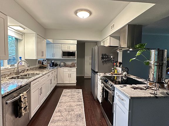 4th image of 11324 Lanewood Cir