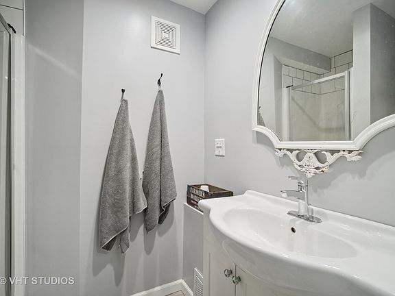 5th image of 522 E Lincoln St