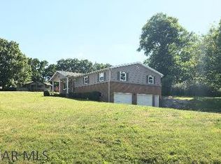 205 Pioneer Dr, Duncansville, PA