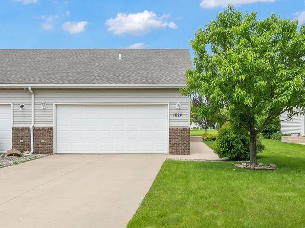 1624 4th Ave E, West Fargo, ND 58078