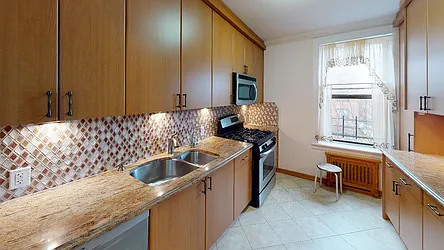Rented by Metro Garden Realty NYC