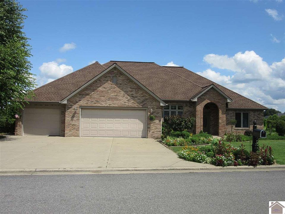 1st image of 145 Summerlin Dr