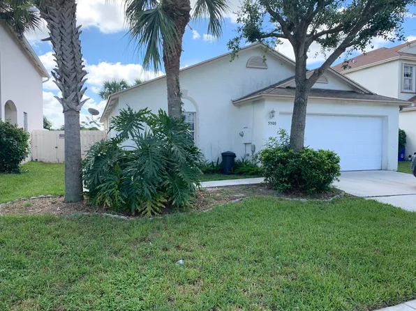 5900 Azalea Cir, West Palm Beach, FL 33415
