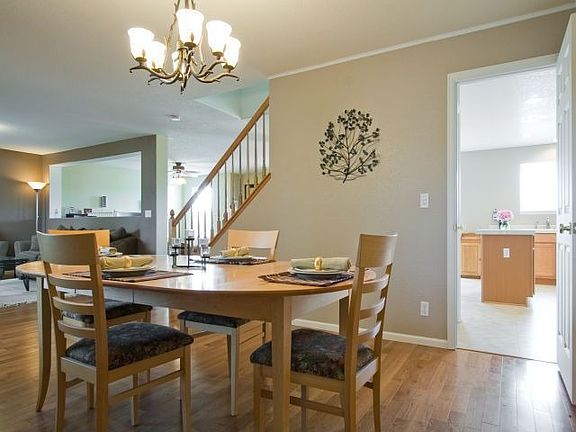 Formal Dining