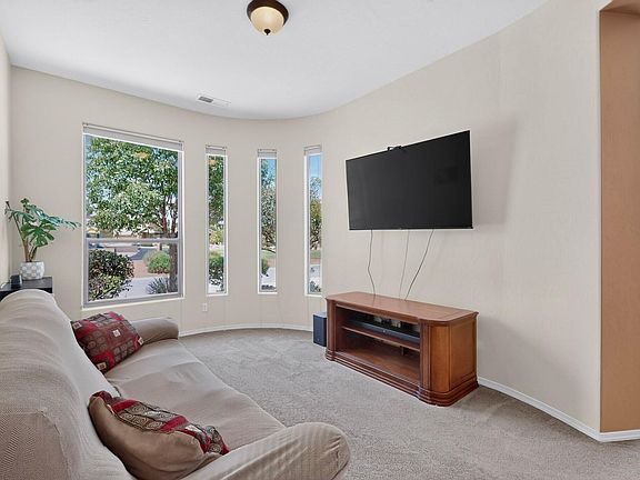 5th image of 1211 Goodwin Dr