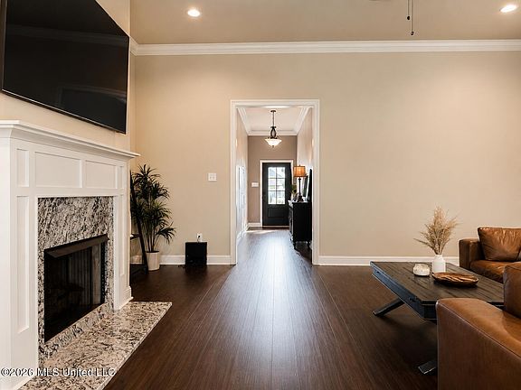 2nd image of 11456 Memphis Cir
