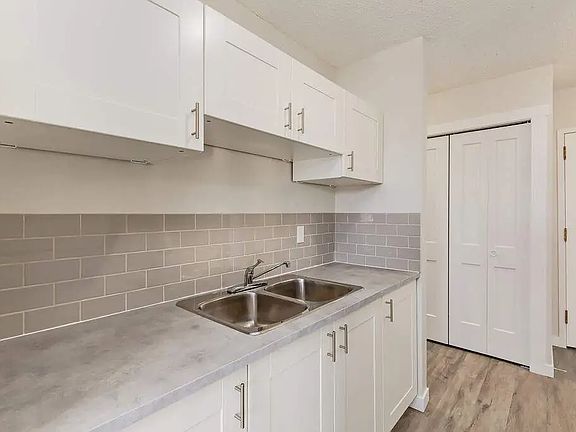 5th image of 675 20th St NE #209