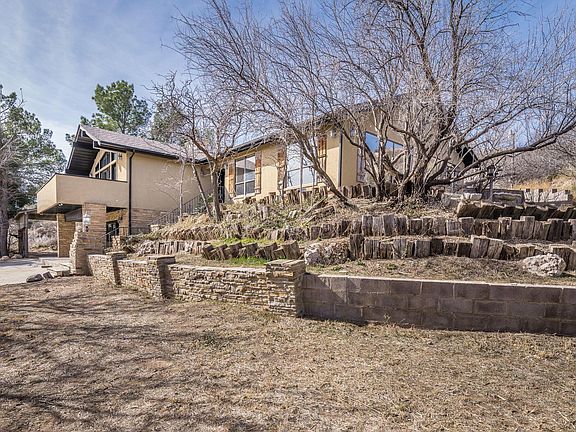 3rd image of 15 Lancaster Rd