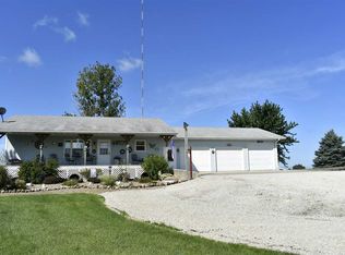 2687 Coots Blvd, Rowley, IA 52329