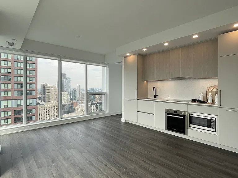 609 Sherbourne St #4402 — Photo 4
