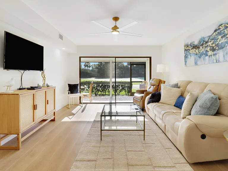 1001 Pinecrest Cir #C — Photo 11