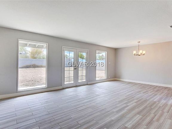 3rd image of 1119 Tumbleweed Ave