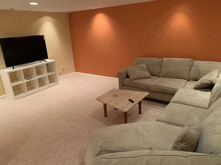 1904 Lindale Dr — Photo 16