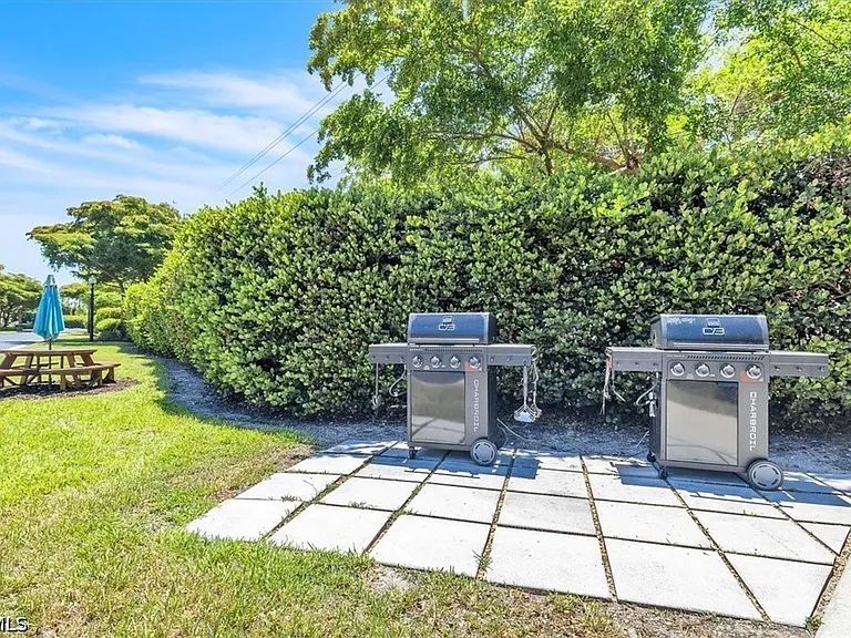 8331 Whiskey Preserve Cir #438 — Photo 34