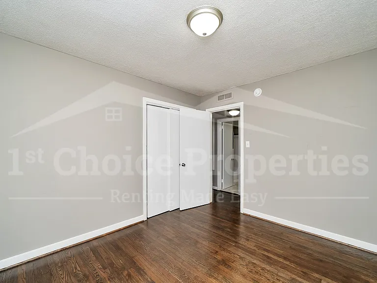 832 Alden Ave — Photo 16