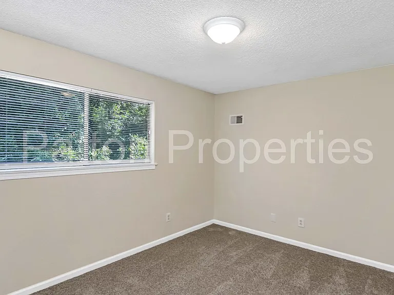 828 Suber Street - Inside CoC - R13708-11-02 — Photo 12