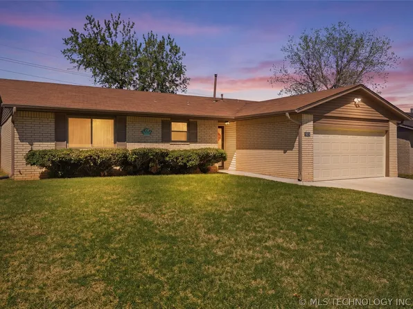1656 S Walnut Ave, Broken Arrow, OK 74012