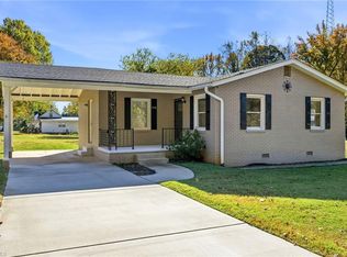 3740 Leight St, Walkertown, NC 27051