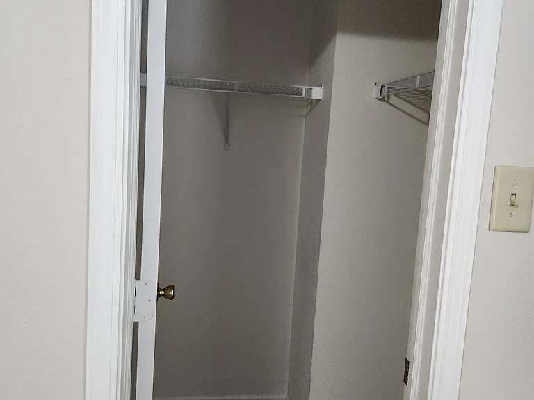 5805 Amber Ln — Photo 30
