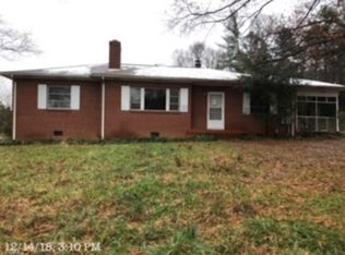 6481 Troy Caveness Rd, Ramseur, NC 27316
