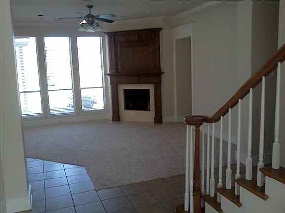 3rd image of 610 Christan Ct
