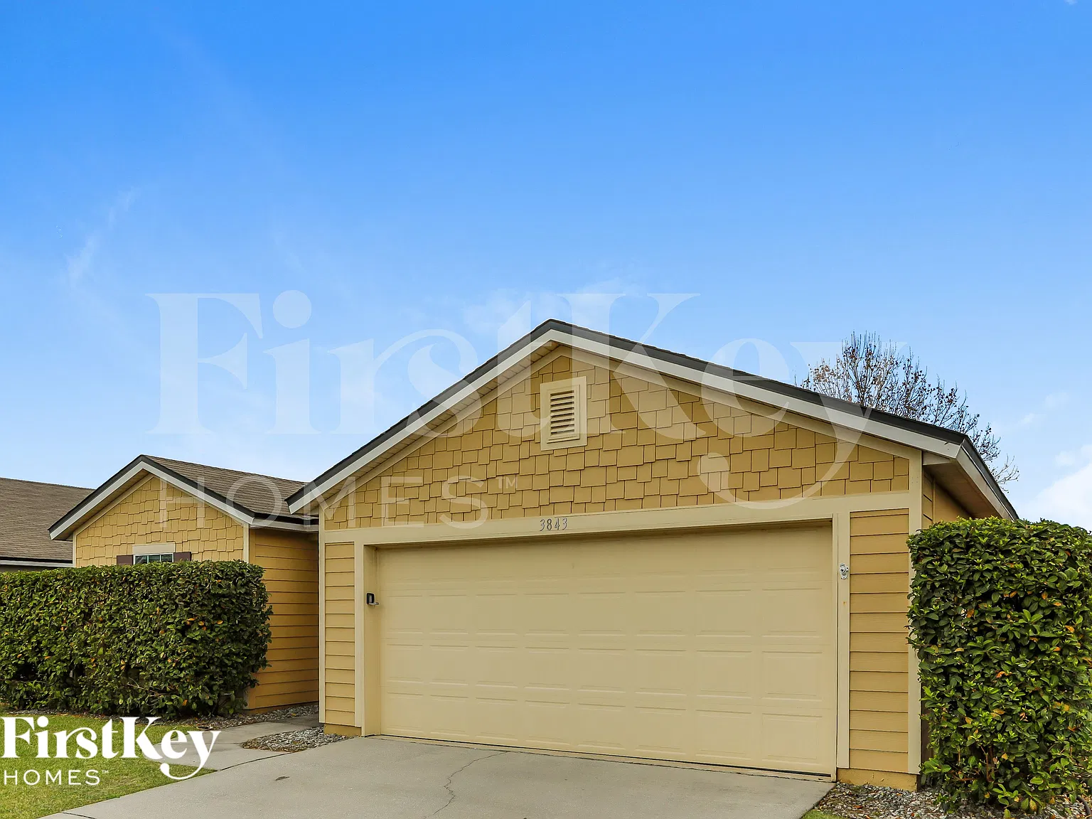 4 bed, 2.0 bath, 1792 sqft, $2,235 — Photo 3