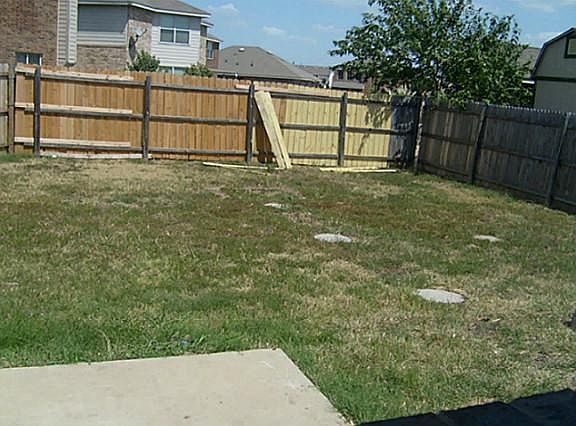 2nd image of 1009 Finch Cir