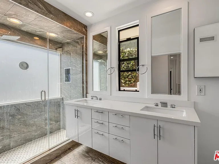 1287 Casiano Rd — Photo 12