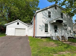 30 State St, Phoenix, NY 13135