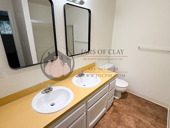 5th image of 4830-4836 Talisman Ct S #4830